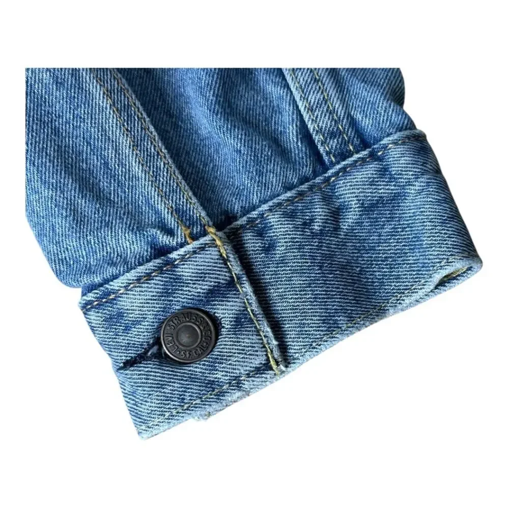 Levi’s Denim Trucker Jean Jacket Light Wash Button Up Cotton Classic Sz Large